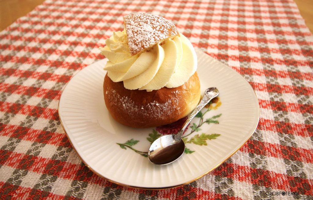 Semla w klasycznym szwedzkim wydaniu.