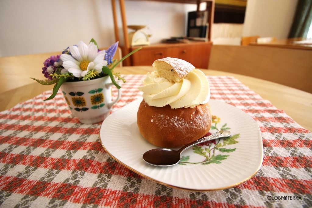 Semla w klasycznym szwedzkim wydaniu.