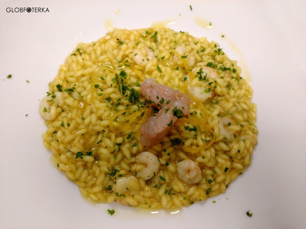 Risotto con gamberetti, limone candito e zafferano
